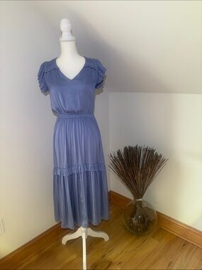 Simply Vera Vera Wang Periwinkle Tiered Midi Dress Size XS